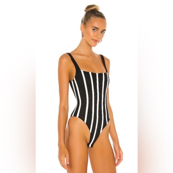 MISHA COLLECTION kyanni bodysuit- XS Black and White Bustier- never worn!! - Picture 3 of 4